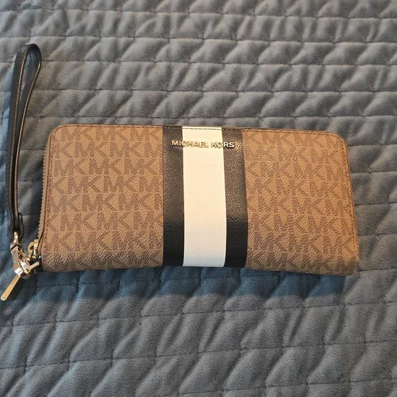 Michael Kors Tan and Black Logo Wristlet - Picture 1 of 7
